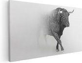 Artaza Canvas Schilderij Stier Op Een Grijze Achtergrond - Zwart Wit - 120x60 - Groot - Foto Op Canvas - Canvas Print