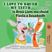 English Irish Bilingual Collection- I Love to Brush My Teeth (English Irish Bilingual Book for Kids)