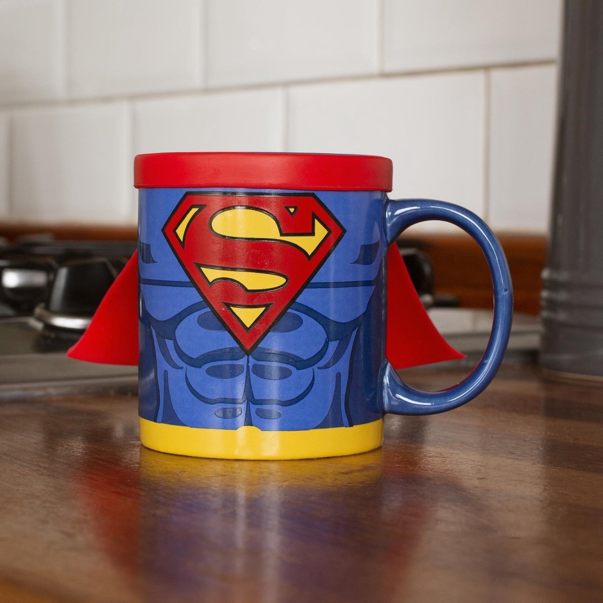 DC Comics: Superman mok met cape