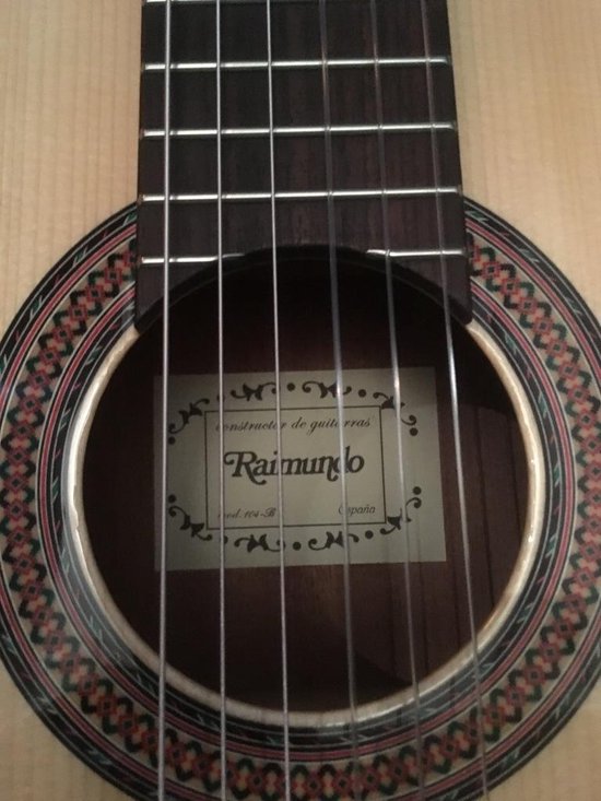 Raimundo Estudio 104-P LA MEILLEURE MARQUE ESPAGNOLE ! Guitare d'étude  classique | bol