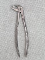 Belux Surgical / Tandheelkundig extractie tang Lower roots slender jaw