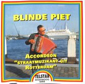 Blinde Piet - Accordeon - straatmuzikant uit Rotterdam