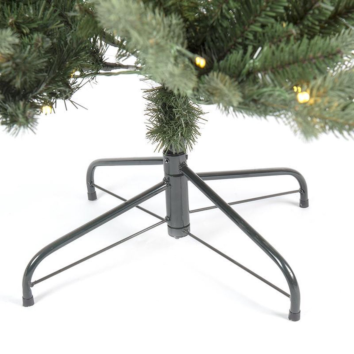 Everlands Imperial pine Kunstkerstboom - 180 cm hoog - Met verlichting met twinkel functie – foto 2