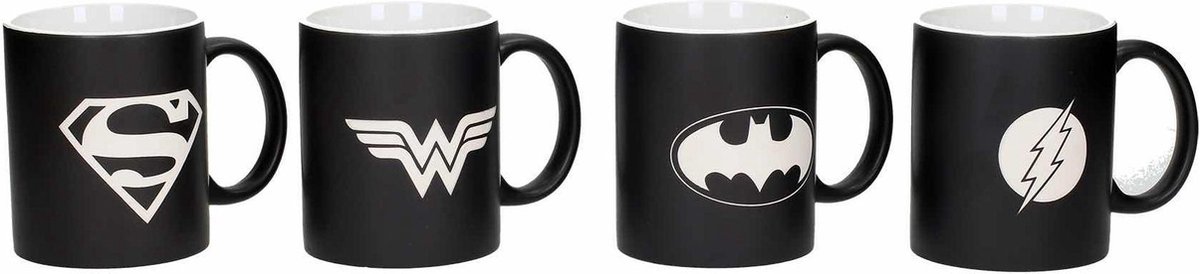 DC Comics: Justice League - 4 Laser Etched Black and White Mugs