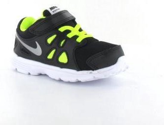 nike revolution 27