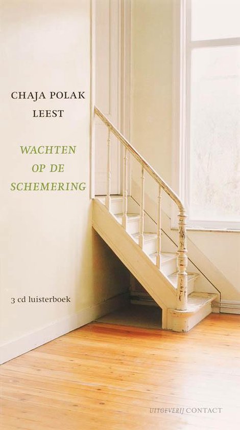 De cover van het luisterboek Wachten Op De Schemering toont een trap in een lege kamer. De titel staat linksboven.