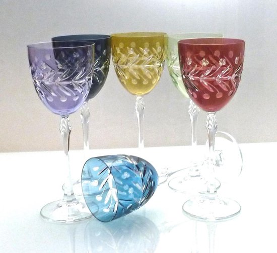 Kristallen wijnglazen - Wijnglas ANTOINETTE - mix kleuren - glazen - kristal | bol.com