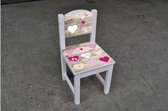 Stoel steigerhout print met hartjes