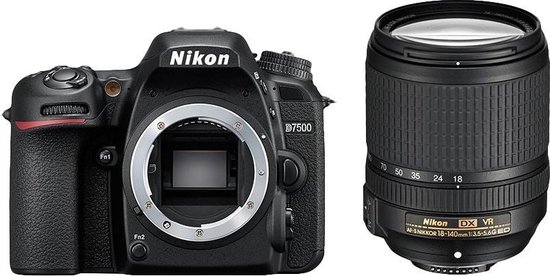 Nikon D7500 - Spiegelreflexcamera + AF-S 18-140mm VR