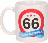 Verjaardag 66 jaar verkeersbord mok / beker
