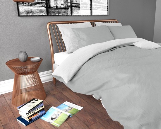 Sleeptime Twee Kleuren Dekbedovertrek - 200x200/220 + 2 kussenslopen 60x70 - Wit/Grijs - Tweepersoons van Sleeptime — afbeelding 4