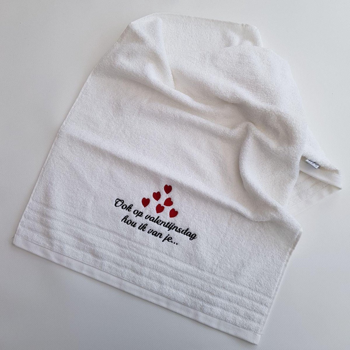 Badhanddoek voor Valentijnsdag - Ook op Valentijnsdag hou ik van je - 50 x 100 cm