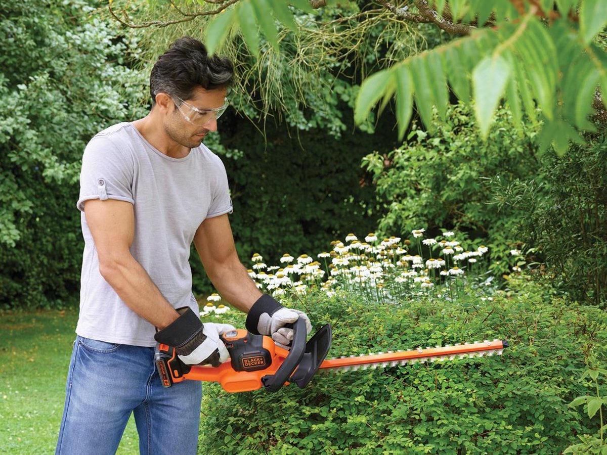 BLACK+DECKER 18V Heggenschaar thumbnail 4
