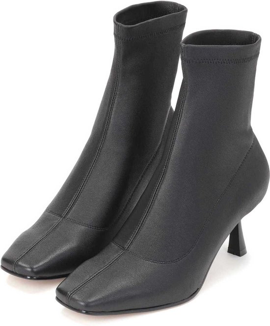 Chaussons La Vague Jane – Noir – Taille 36 – Neufs Avec Défaut (droit Plus Clair)