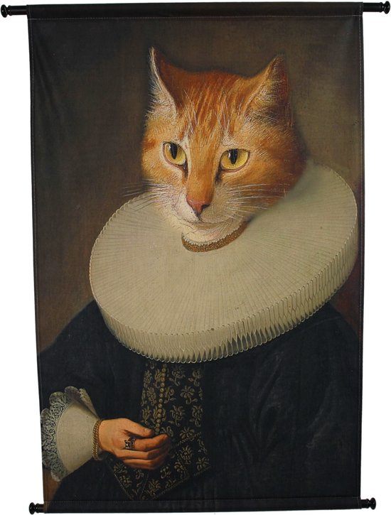 Een wandkleed met een schilderij van een oranje kat met een witte ruchekraag en donkere kledij.