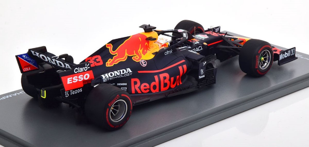 Red Bull Racing Honda RB16B Winner Abu Dhabi GP 2021 - 1:18