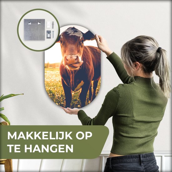 Ovale Mural - Décoration murale Plastique - Tableau Ovale - Vache - Coucher de Soleil - Fleurs - Prairie - 40x60 cm - Forme Miroir Ovale sur Plastique