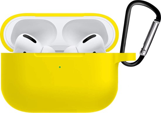 Gele siliconen case voor AirPods Pro, geopend, met witte AirPods Pro erin en een zwarte clip.