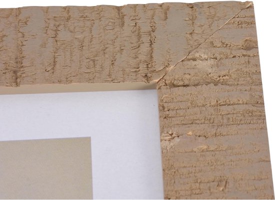 Close-up van de beige, verweerde houten lijst.