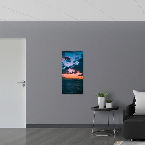 WallClassics - Poster Glossy - Soleil disparaissant derrière les Montagnes avec de Water - 50x100 cm Photo sur Papier Poster avec Finition Brillante