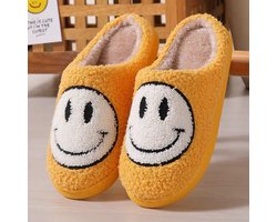 foto van Budino Smiley Pantoffels - Smiley Sloffen - Pantoffels - Sloffen - Dames en Heren - Geel - Maat 41/42