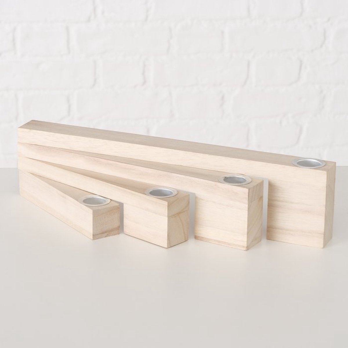Boltze - Kandelaar - Ebba - Kaarsenhouder - Rechthoekig - 8x32 cm - voor 4 kaarsen - naturel hout