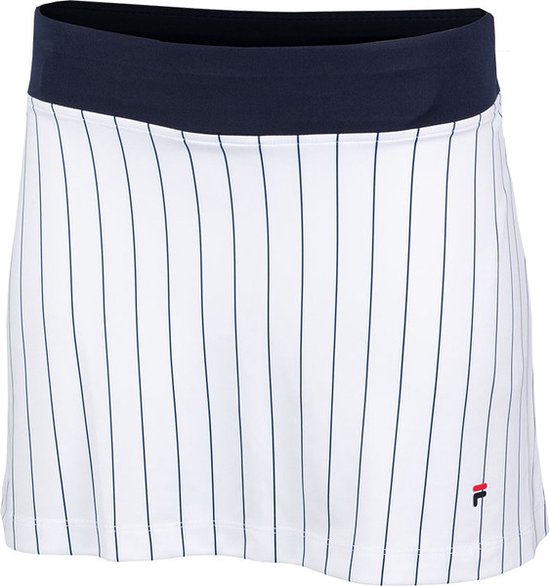 Wit sportrokje met verticale donkerblauwe strepen, donkerblauwe tailleband en Fila logo.