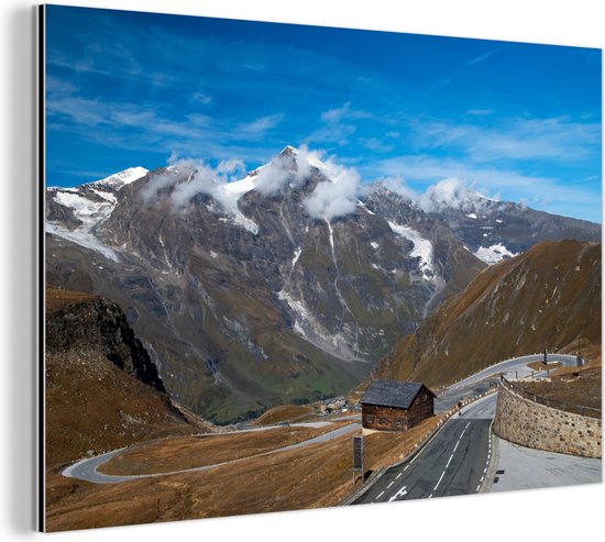 De Großglockner Hochalpenstraße met de bergtoppen in Oostenrijk Aluminium 180x120 cm - Foto print op Aluminium (metaal wanddecoratie) XXL / Groot formaat!