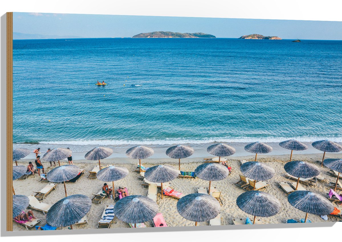 Hout - Rieten Parasols met Ligbedjes op het Strand - 105x70 cm - 12 mm dik - Foto op Hout