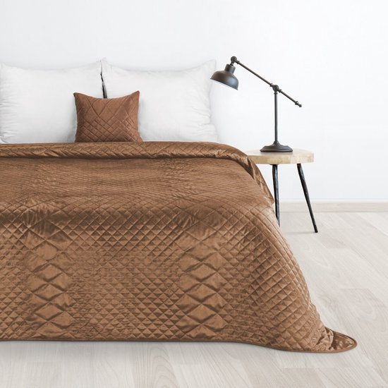 Oneiro’s luxe LUIZ Beddensprei Bruin- 200x220 cm – bedsprei 2 persoons - bruin– beddengoed – slaapkamer – spreien – dekens – wonen – slapen