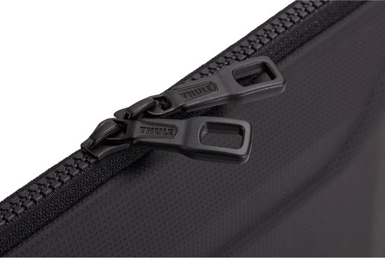 Thule Gauntlet 4 - Laptophoes/ Sleeve - Geschikt voor Macbook Pro - 16 inch - Zwart - Thule