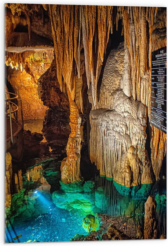 WallClassics - Acrylglas - Luray Caverns - 50x75 cm Foto op Acrylglas (Wanddecoratie op Acrylaat)