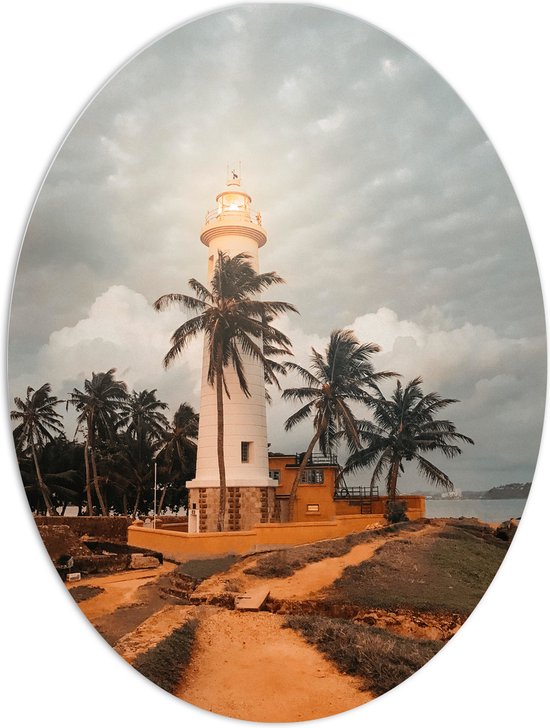 WallClassics - PVC Schuimplaat Ovaal - Lighthouse - Galle - 60x80 cm Foto op Ovaal  (Met Ophangsysteem)