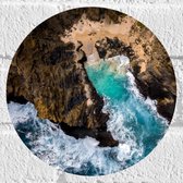 WallClassics - Muursticker Cirkel - Bovenaanzicht van Strand - 20x20 cm Foto op Muursticker