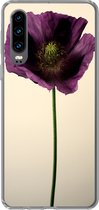 Geschikt voor Huawei P30 hoesje - Close-up van een paarse Klaproos - Siliconen Telefoonhoesje