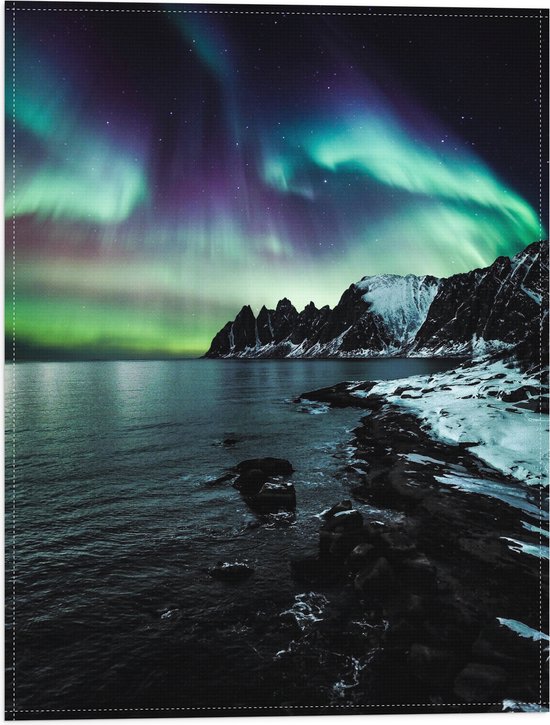 WallClassics - Drapeau - Aurores Boréales sur Montagnes et Water - 30x40 cm Photo sur Drapeau Polyester