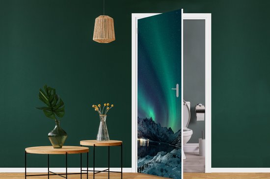 Sticker pour porte Aurores Boréales - Berg - Neige - Vert - Ciel étoilé - Hiver - 90x205 cm - Door Poster