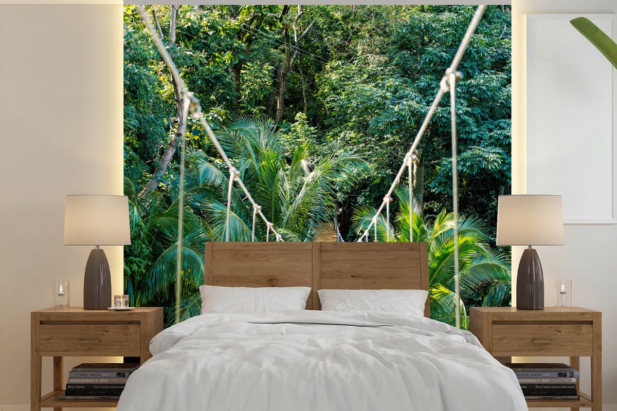 Behang kinderkamer - Fotobehang Jungle - Palmboom - Brug - Natuur - Planten - Breedte 350 cm x hoogte 350 cm - Kinderbehang