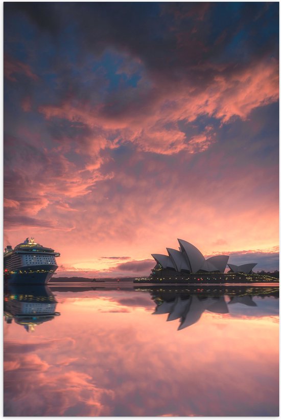 WallClassics - Poster Glanzend – Sydney Opera House met Zonsondergang - 40x60 cm Foto op Posterpapier met Glanzende Afwerking