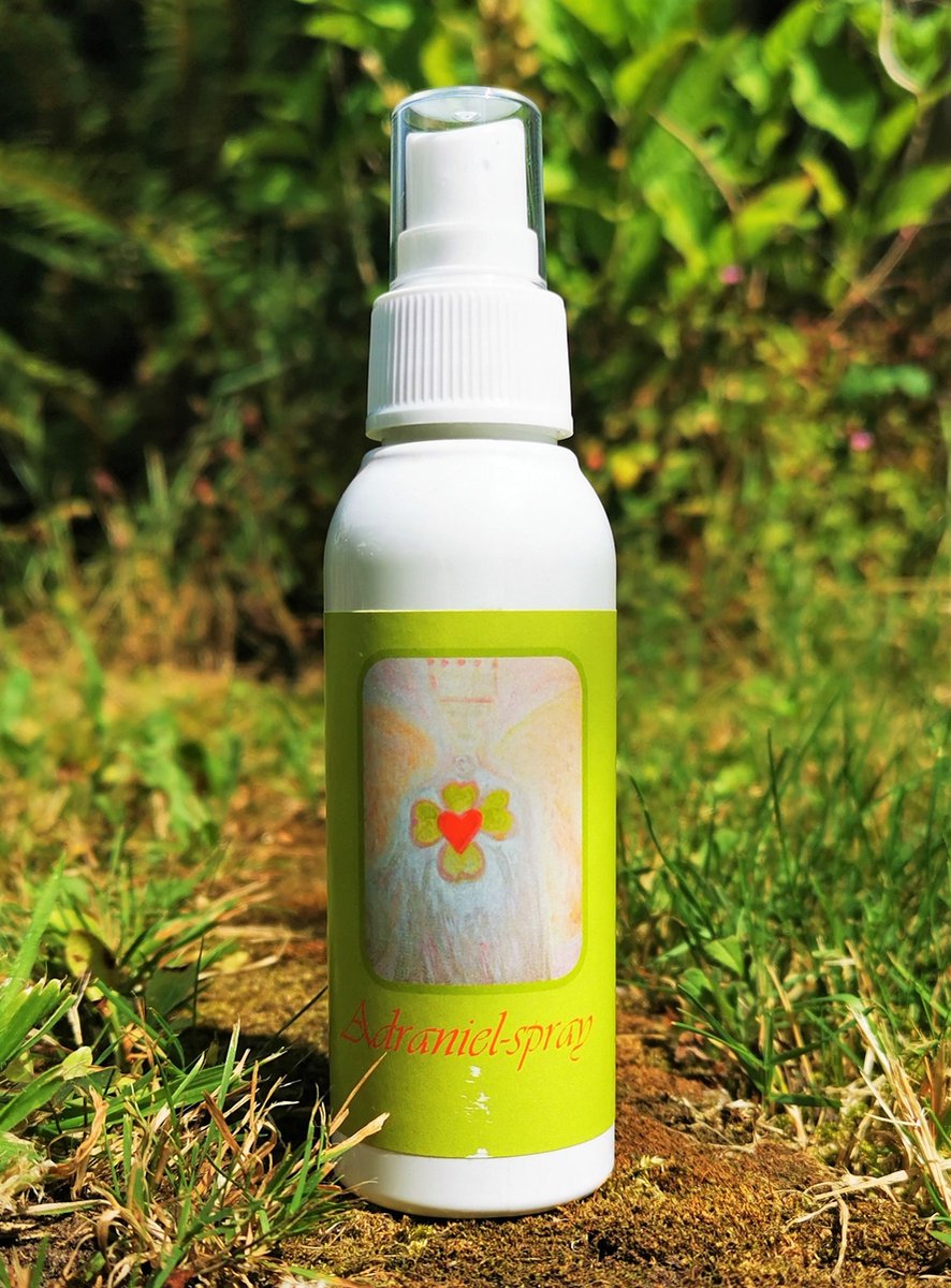 Goedkoopste Adraniël Spray - Magical Aura Chakra Spray - In the Light of the Goddess by Lieveke Volcke - 100 ml
