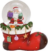 Grote sneeuwbol Kerstman op sokkel kerstsok 10x11x7cm: