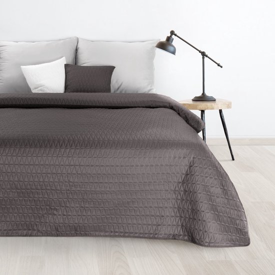 Oneiro’s luxe BONI Type 3 Beddensprei Bruin - 220x240 cm – bedsprei 2 persoons – beddengoed – slaapkamer – spreien – dekens – wonen – slapen