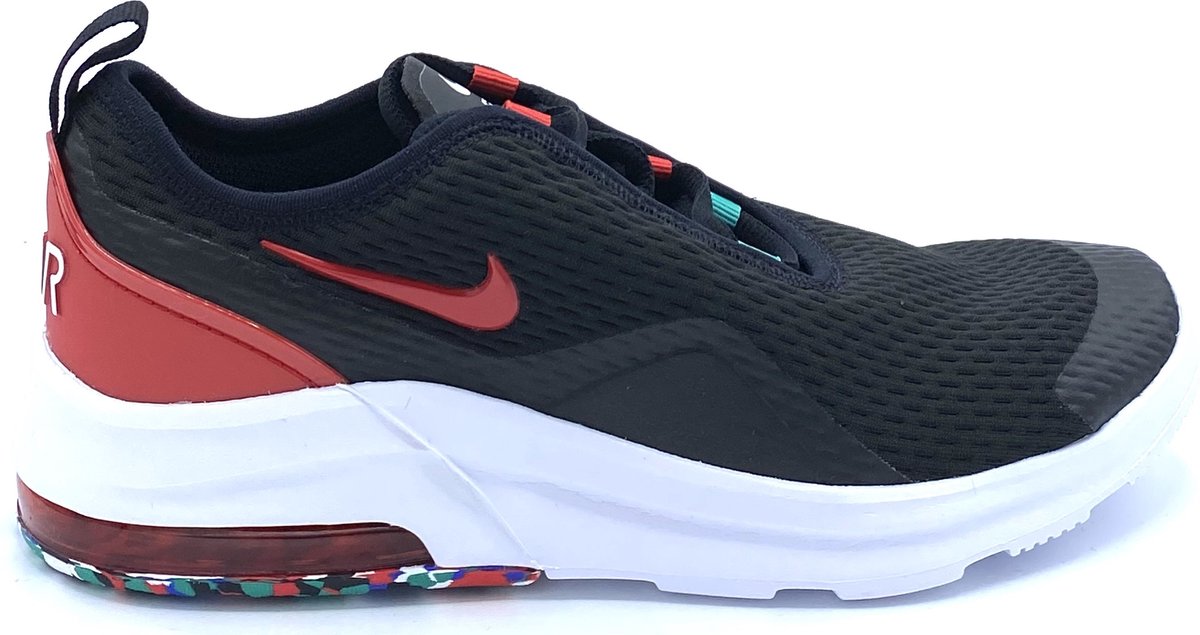 Nike Air Max Motion 2 MC Zwart/Rood