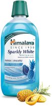 Himalaya Herbals Sparkly White Mouthwash - Papaya & Pineapple - Mondwater met Papaya en Ananas - Mondspoeling Verwijdert tot 99,9% van de Bacteriën - Wittere Tanden zonder Chemisch Bleekmiddel - 450ml