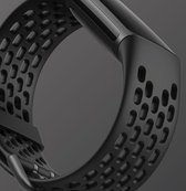 Mobigear Hole - Watch bandje geschikt voor Fitbit Charge 5 Bandje Flexibel Siliconen Gespsluiting - Blauw
