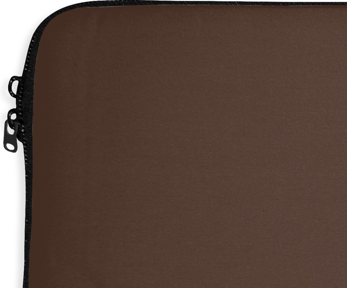 Laptophoes 14 inch - Bruin - Donker - Kleuren - Laptop sleeve - Binnenmaat 33x23 cm - Zwarte achterkant - Back to school spullen - Schoolspullen jongens en meisjes middelbare school - Macbook air hoes - Chromebook sleeve