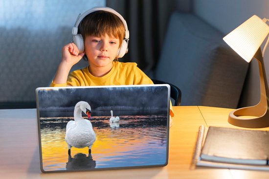 Laptop sticker - 11.6 inch - Zwaan - Vogel - Zonsondergang - Water - 30x21cm - Laptopstickers - Laptop skin - Cover