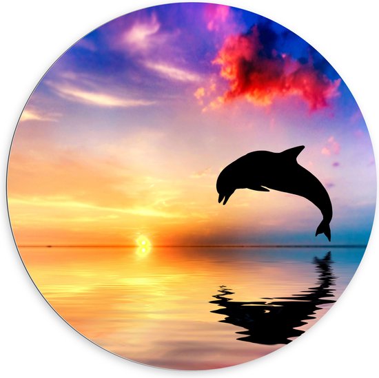 WallClassics - Dibond Muurcirkel - Silhouet van Dolfijn bij Ondergaande Zon in het Water - 100x100 cm Foto op Aluminium Muurcirkel (met ophangsysteem)