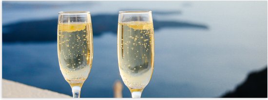 WallClassics - Poster (Mat) - Champagne Glazen - 60x20 cm Foto op Posterpapier met een Matte look