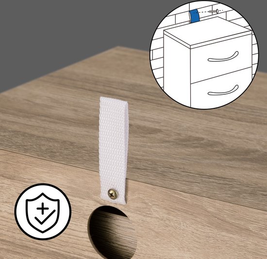 Een witte stoffen lus is bevestigd aan een lichtbruin, houtnerf oppervlak met een rond gat voor kabelbeheer. Een pictogram met een schild en kruis is zichtbaar.